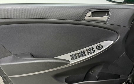 Hyundai Solaris II рестайлинг, 2015 год, 1 190 000 рублей, 11 фотография