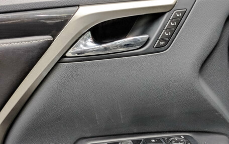 Lexus RX IV рестайлинг, 2019 год, 4 700 000 рублей, 24 фотография