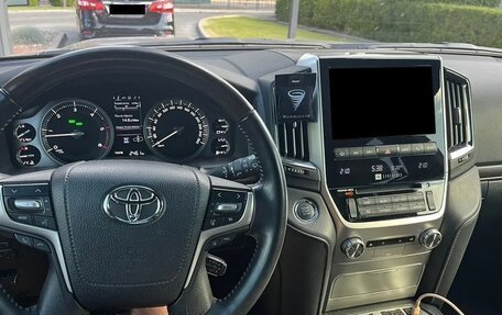 Toyota Land Cruiser 200, 2020 год, 7 450 000 рублей, 1 фотография