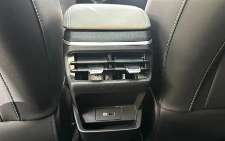 Geely Emgrand, 2022 год, 1 200 000 рублей, 11 фотография