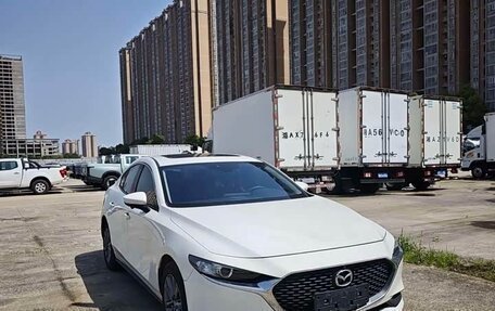 Mazda 3, 2022 год, 1 250 000 рублей, 3 фотография
