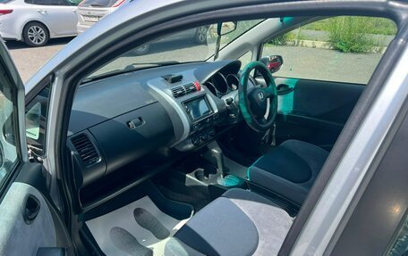 Honda Fit III, 2002 год, 559 000 рублей, 10 фотография