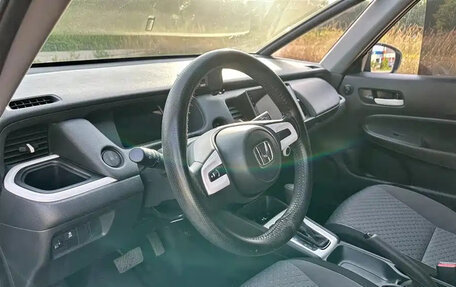 Honda Fit, 2023 год, 1 150 000 рублей, 7 фотография
