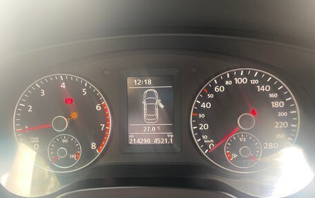Volkswagen Jetta VI, 2013 год, 850 000 рублей, 17 фотография