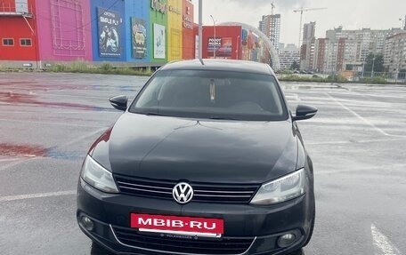 Volkswagen Jetta VI, 2013 год, 850 000 рублей, 16 фотография