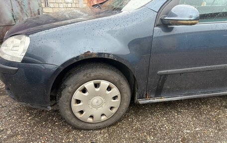 Volkswagen Golf V, 2005 год, 374 990 рублей, 3 фотография