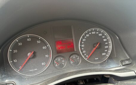 Volkswagen Golf V, 2005 год, 374 990 рублей, 11 фотография