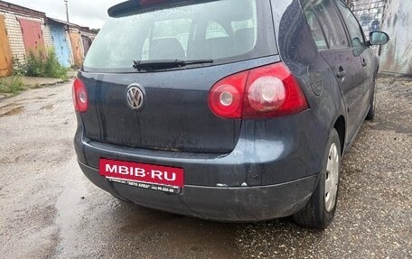 Volkswagen Golf V, 2005 год, 374 990 рублей, 8 фотография