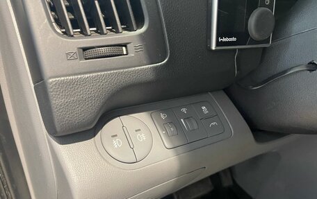 Hyundai H-1 II рестайлинг, 2019 год, 2 599 000 рублей, 17 фотография