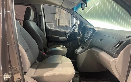 Hyundai H-1 II рестайлинг, 2019 год, 2 599 000 рублей, 9 фотография