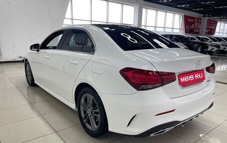 Mercedes-Benz A-Класс, 2022 год, 2 020 000 рублей, 5 фотография