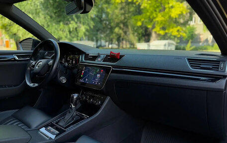 Skoda Superb III рестайлинг, 2021 год, 1 950 000 рублей, 13 фотография