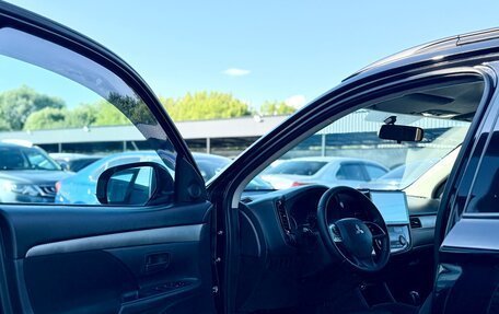 Mitsubishi Outlander III рестайлинг 3, 2013 год, 1 390 000 рублей, 10 фотография