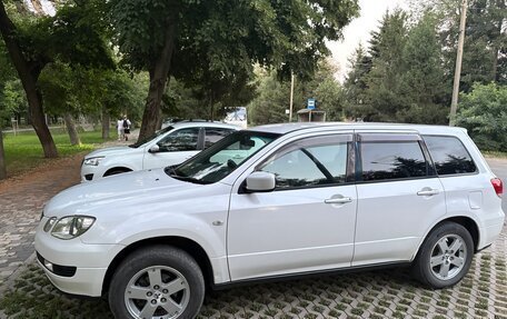 Mitsubishi Airtrek, 2001 год, 690 000 рублей, 3 фотография