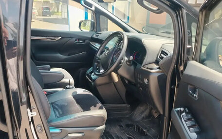 Toyota Alphard III, 2022 год, 6 000 000 рублей, 7 фотография