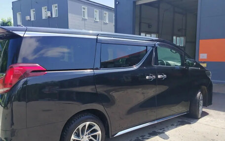 Toyota Alphard III, 2022 год, 6 000 000 рублей, 8 фотография