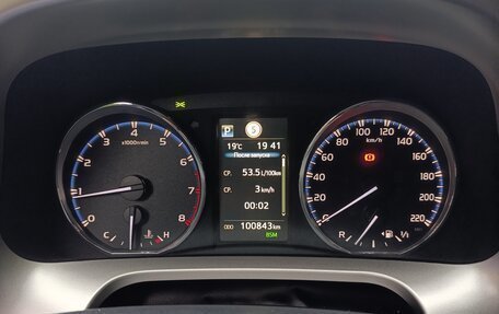 Toyota RAV4, 2017 год, 2 550 000 рублей, 6 фотография