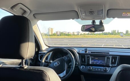 Toyota RAV4, 2019 год, 2 350 000 рублей, 12 фотография