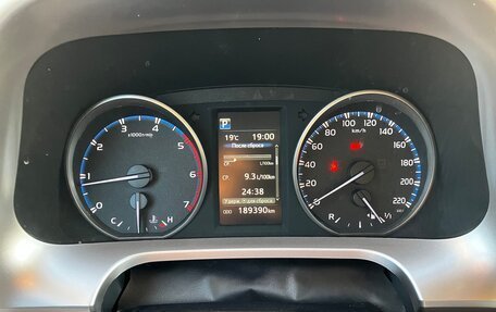Toyota RAV4, 2019 год, 2 350 000 рублей, 3 фотография