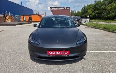 Tesla Model 3 I, 2024 год, 6 000 000 рублей, 2 фотография