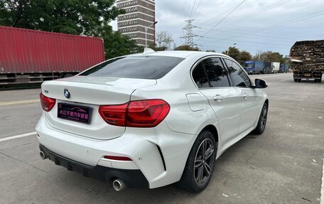 BMW 1 серия, 2023 год, 1 610 000 рублей, 4 фотография