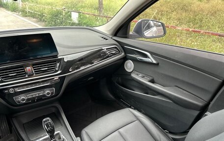 BMW 1 серия, 2023 год, 1 610 000 рублей, 12 фотография
