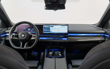 BMW 5 серия, 2025 год, 9 449 000 рублей, 12 фотография