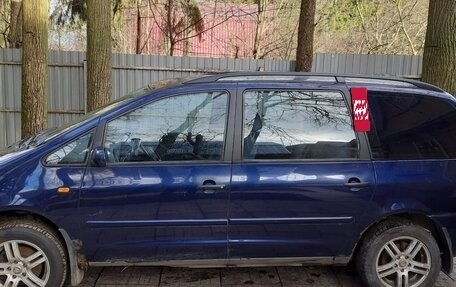 Volkswagen Sharan I рестайлинг, 1999 год, 300 000 рублей, 1 фотография