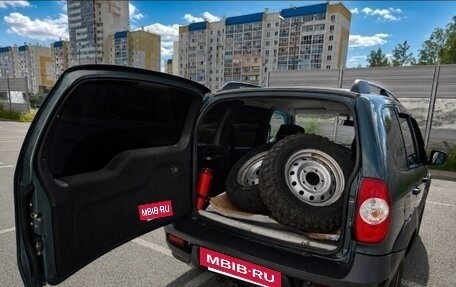 Chevrolet Niva I рестайлинг, 2013 год, 650 000 рублей, 5 фотография