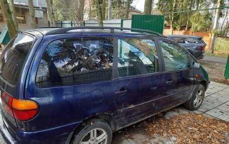 Volkswagen Sharan I рестайлинг, 1999 год, 300 000 рублей, 2 фотография