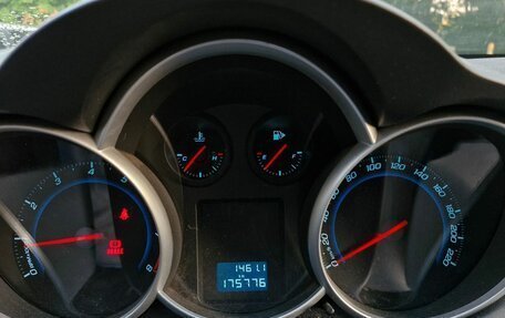 Chevrolet Cruze II, 2011 год, 649 000 рублей, 2 фотография