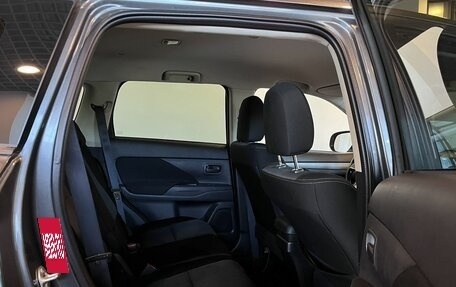 Mitsubishi Outlander III рестайлинг 3, 2016 год, 2 030 000 рублей, 15 фотография