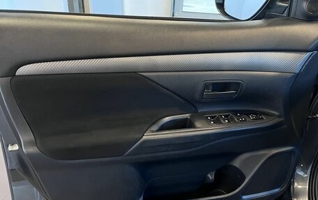 Mitsubishi Outlander III рестайлинг 3, 2016 год, 2 030 000 рублей, 19 фотография