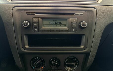 Skoda Rapid I, 2014 год, 1 037 000 рублей, 10 фотография