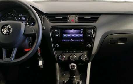 Skoda Octavia, 2017 год, 1 279 000 рублей, 10 фотография
