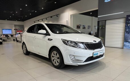 KIA Rio III рестайлинг, 2013 год, 800 000 рублей, 3 фотография