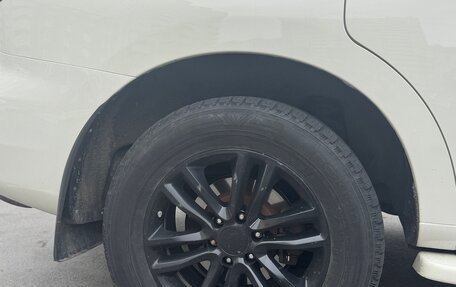 Nissan Patrol, 2011 год, 2 300 000 рублей, 8 фотография