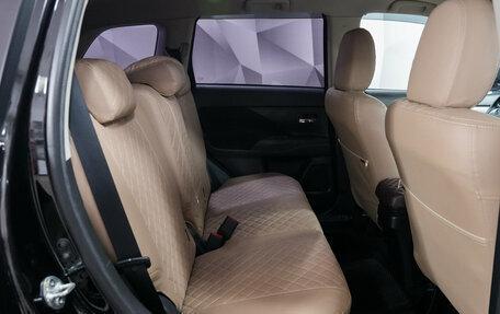 Mitsubishi Outlander III рестайлинг 3, 2018 год, 1 921 000 рублей, 13 фотография