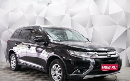 Mitsubishi Outlander III рестайлинг 3, 2018 год, 1 921 000 рублей, 7 фотография