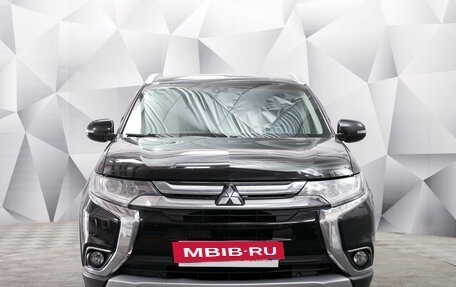 Mitsubishi Outlander III рестайлинг 3, 2018 год, 1 921 000 рублей, 8 фотография