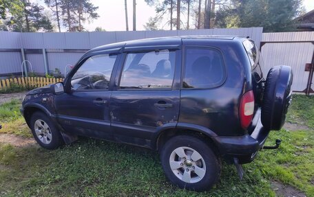 Chevrolet Niva I рестайлинг, 2005 год, 230 000 рублей, 3 фотография