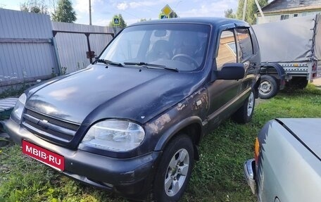 Chevrolet Niva I рестайлинг, 2005 год, 230 000 рублей, 2 фотография