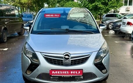 Opel Zafira C рестайлинг, 2014 год, 735 000 рублей, 2 фотография