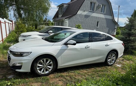 Chevrolet Malibu IX, 2020 год, 2 200 000 рублей, 3 фотография