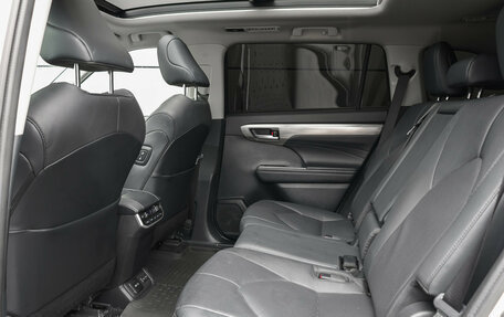 Toyota Highlander, 2025 год, 5 149 000 рублей, 13 фотография