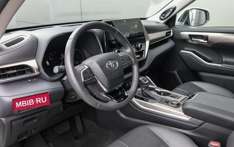 Toyota Highlander, 2025 год, 5 149 000 рублей, 18 фотография