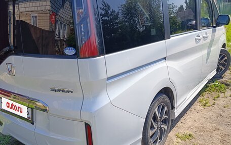 Honda Stepwgn IV, 2019 год, 2 500 000 рублей, 3 фотография