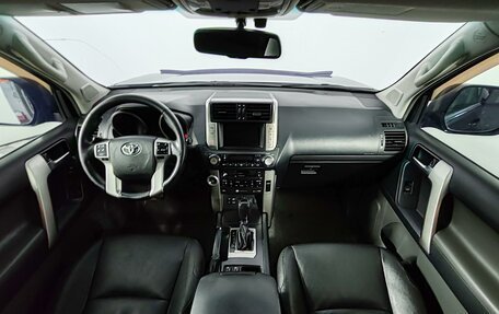 Toyota Land Cruiser Prado 150 рестайлинг 2, 2010 год, 2 399 000 рублей, 13 фотография
