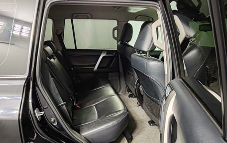 Toyota Land Cruiser Prado 150 рестайлинг 2, 2010 год, 2 399 000 рублей, 21 фотография