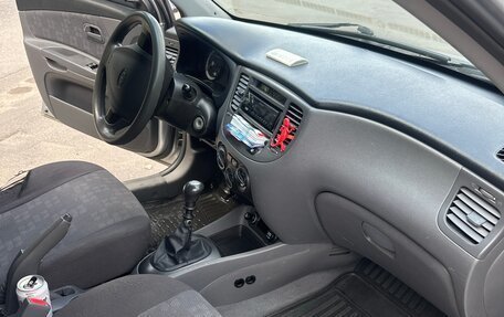 KIA Rio II, 2005 год, 330 000 рублей, 10 фотография